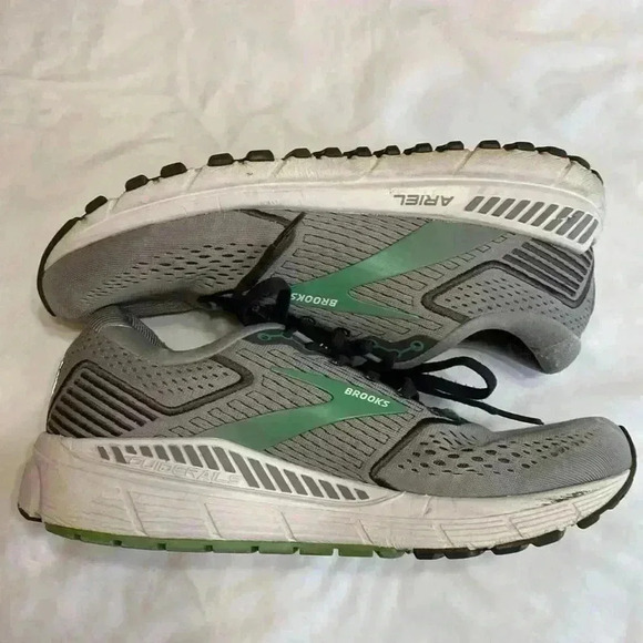 Brooks Ariel 20 Gray & Green Woman’s Running Tennis Shoes. Size 10. - Picture 7 of 16